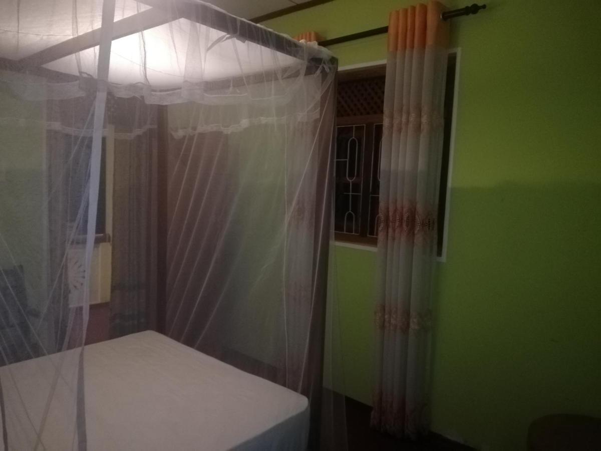 Bay Hill Guest House Tangalle Room photo